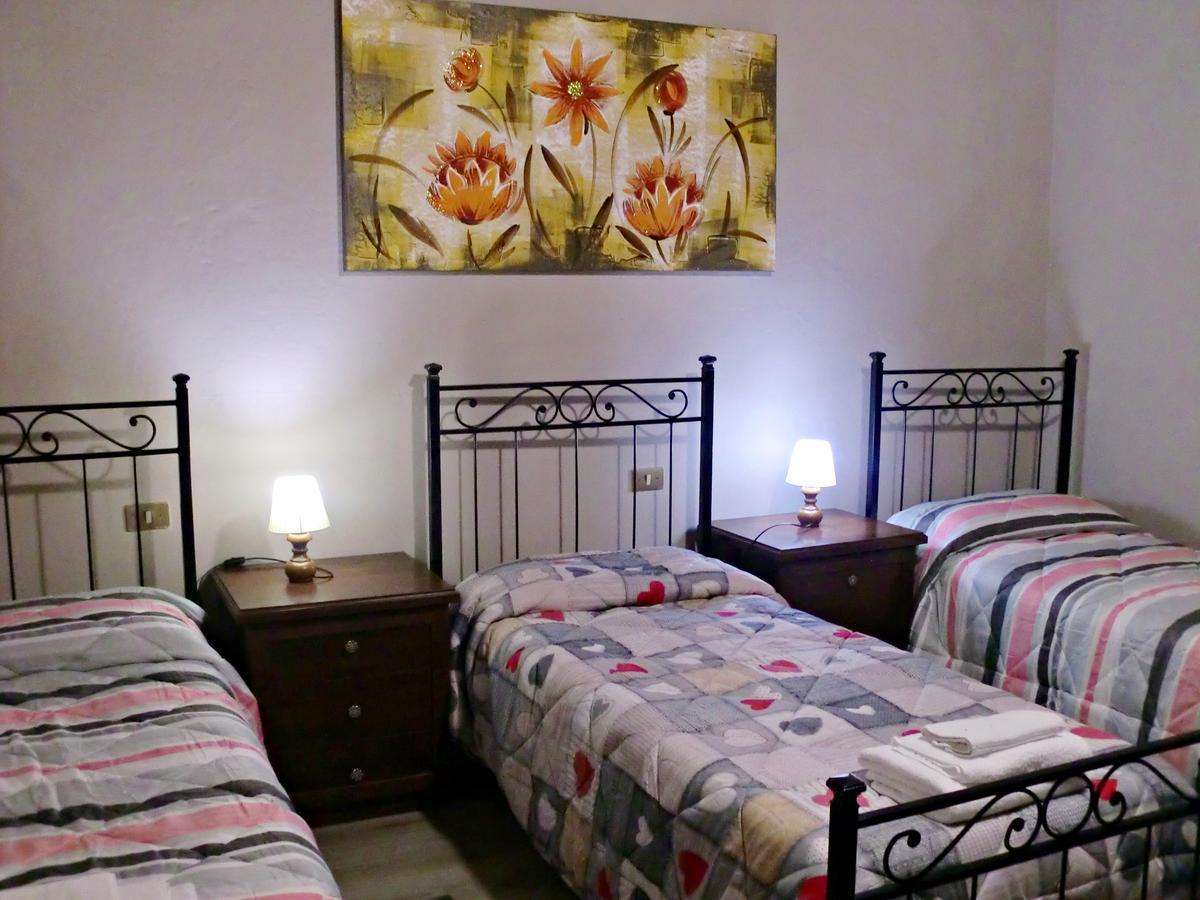 Tuscan Sun Holiday Apartments Lucca Værelse billede